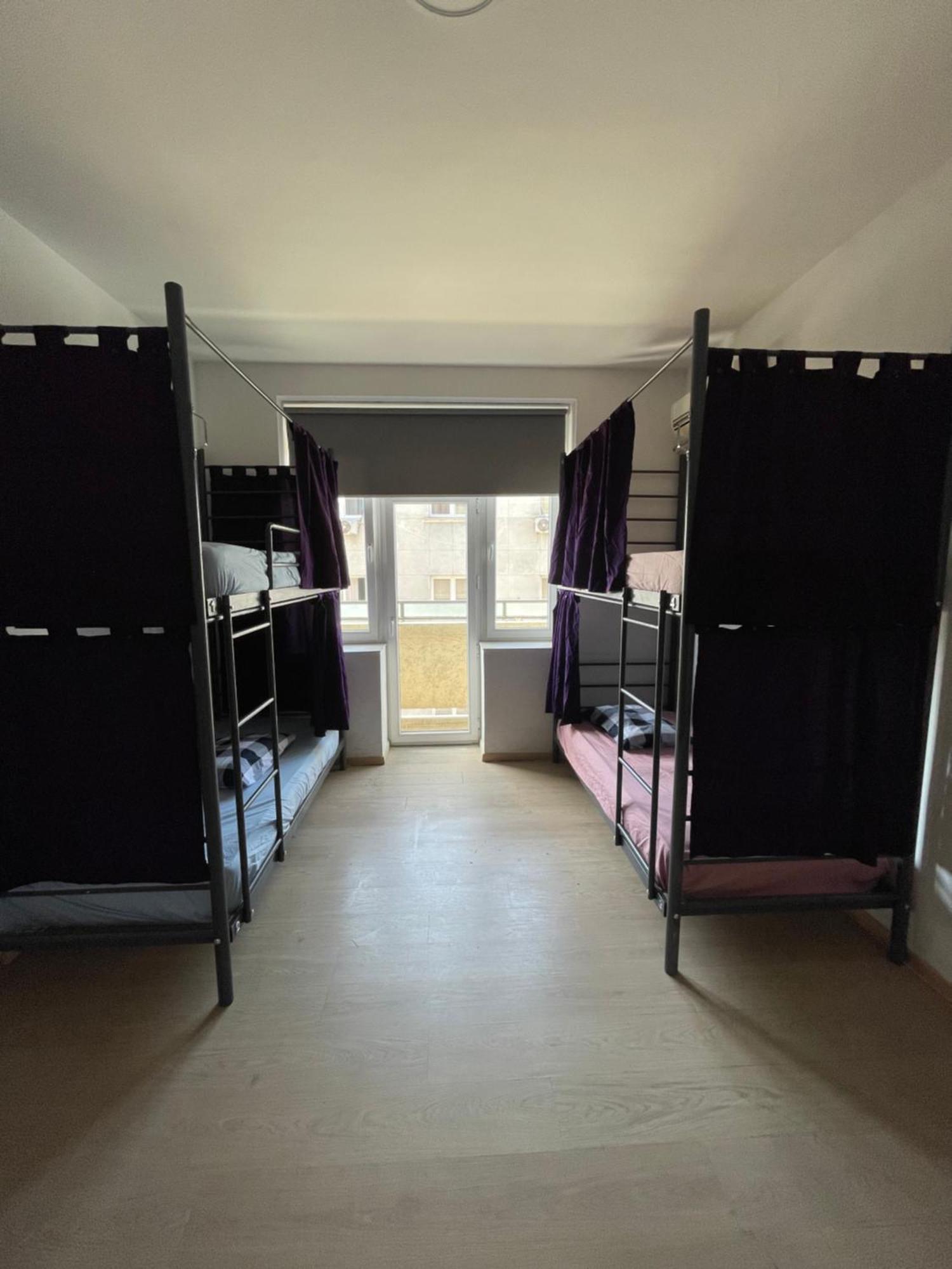 Newborn Comfort Hostel The Biggest Hostel Of Town With Best Location Pristina Exterior foto